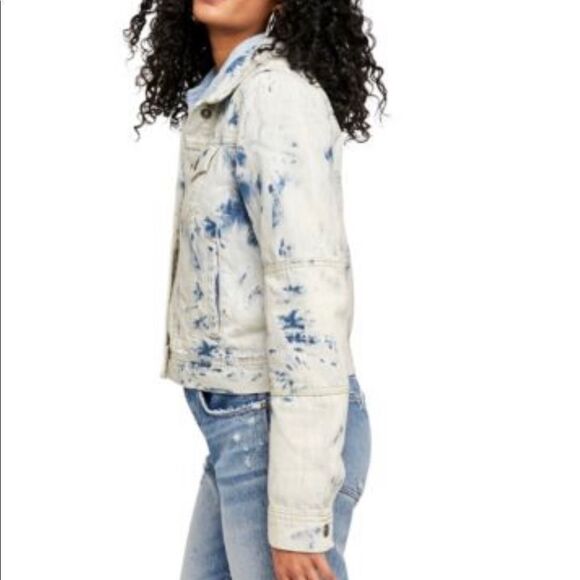 NWT Free People {REVOLVE} Rumors Denim Jacket in Jones Tie Dye Blue size XS - Picture 2 of 9